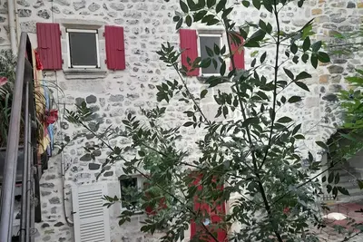 Image de Maison atypique entièrement rénovée,