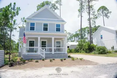 Image de New Listing! ! Charming 3-bedroom house with Pool / Beach Access in St. Teresa