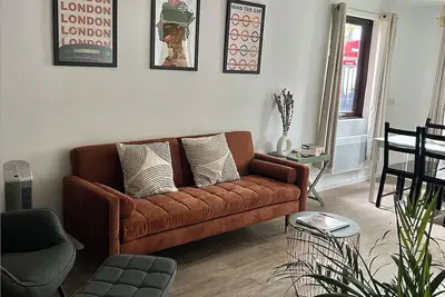Image de Beautiful apartment w\/ Free parking 10 min - Wembley Stadium & 20 mins - London