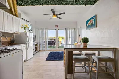 Image de Cozy Waterfront Studio