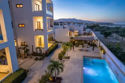 Image de Pool Condo, just a few steps from the beach -north