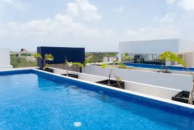 Image de 2 Bd w\/ Balcony, Gym + Rooftop Pool