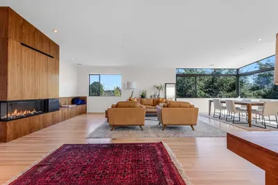 Image de Luxury 4000 sqft Home with Gym, Sauna, CityViews