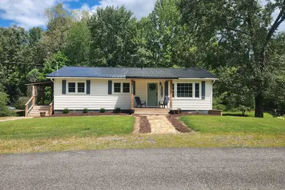 Image de Charming 3-bedroom house with Ac and WiFi in Grand Rivers.