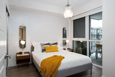 Image de Amazing 2br/2ba Resort Condo w/ Balcony & Parking!