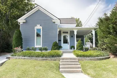 Image de Charming 2-bedroom historic home in Franklin, Tn