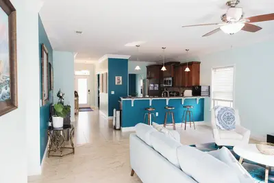 Image de Spacious 4-bedroom house in amazing Mary Esther with Ac, WiFi, & laundry