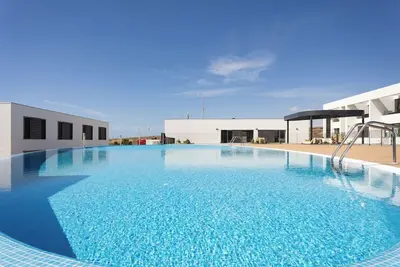 Home2Book Modern Bright Apt Abades, Pool & Terrace