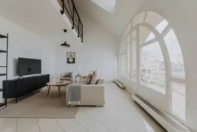 Image de Perfect Kirchberg 2br w/ Elev, Balcony, & City View, by Blueground