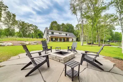 Image de Cottage on Crooked River w\/ Dock + Slip!