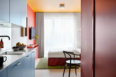 Image de Chic, colorful studio for 2 in Amager
