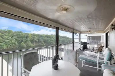 Image de Lakefront Condo Near the State Park