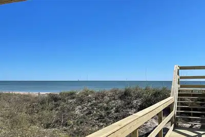 Image de Sunflower 3, Pet friendly, Beachfront.