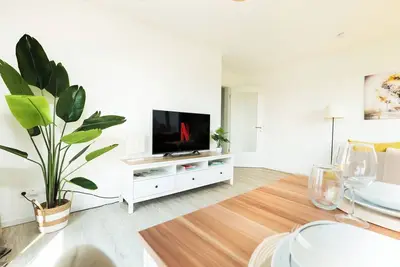 Image de Apartment on the Schaalsee - New build - Sunny balcony - Stylish - SmartTV - Unesco