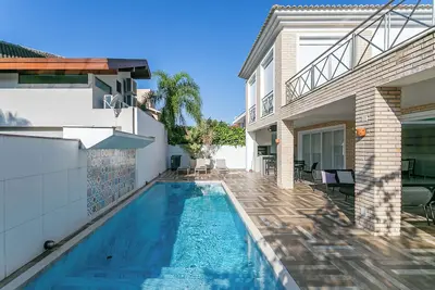 Image de Amazing Mansion in Jurerê Internacional