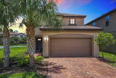 Image de Spacious 5br Mansion with Pool, Hot Tub & Bbq – Perfect for Family Retreats!