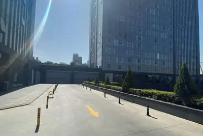 Image de Near Mall of Istanbul 2sofabeds\n\n