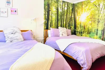 Image de Lotus Family Suite w 2 Beds Kitchenette 4