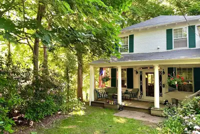 Image de Sweet historic cottage on Cape Cod's north shore near beaches, pond, restaurants