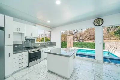 Image de Charming 4-bedroom with Pool WiFi & Ac in 27 de Abril 20 minutes from the beach