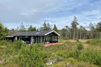 Image de Unique location on a large sunny.