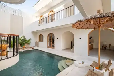 Image de Azure Luxe Boutique Villa in Canggu-Pool Side 2