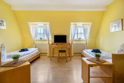 Image de Chambre 'Zweibettzimmer Am Kleinen Markt' avec Wi-Fi