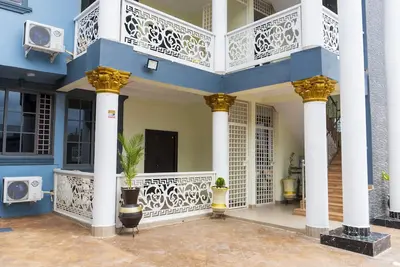 Image de Two-Bedroom Deluxe Apartment in delightful Accra with amazing views & free Wifi.