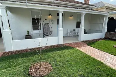 Image de Baxter Cottage - Renovated & Centrally Located