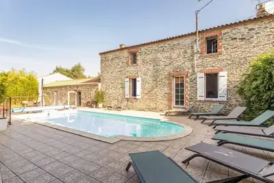 Image de Maison avec piscine privée chauffée, proche plage à Pornic