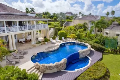 Image de Bananaquit in St James by Personal Villas - Panoramic Views