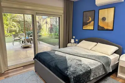 Image de Top rated rated condo in Karma compound + private garden
