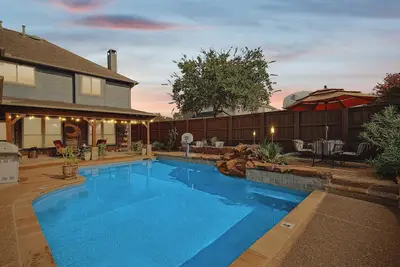 Image de Vista Valley Vacay, 5-Bd w Pool & Cinema