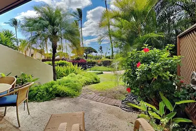 Image de A Tropical Retreat with Garden & Water Views + Resort Amenity Access