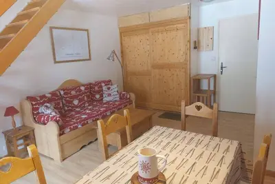 Image de À 280m des pistes de ski, 3ème étage, balcon, parking, télévision, casier à ski, 48m², Valloire