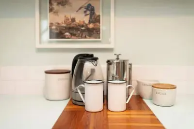 Image de Riverland Cottage-Close to Folly Beach & Downtown! \n