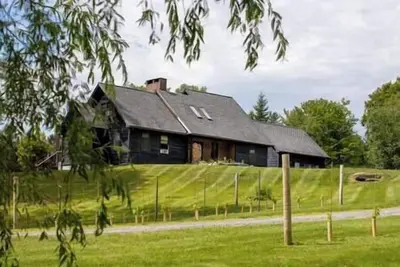 Image de Spacious Mountain Retreat set on 7 acres & Pond