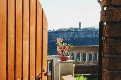 Image de Spacious 4-bedroom townhome in charming Lubriano with WiFi, Ac