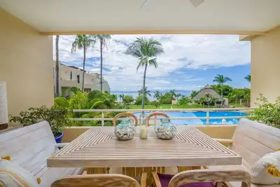 Image de Condo Seabreeze in Faro de Mita by Mita Residential. Ocean View, 24hr Security, Pool