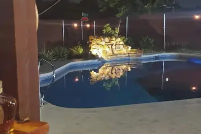 Image de Poolside Oasis. 13 Beds Bar Celebration Station! \n