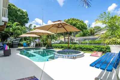 Image de Waterfront home, boat dock, ocean access, Hot Tub