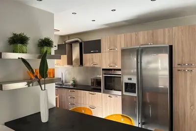 Image de Artistic 2-bedroom apartment in green & peaceful Vari