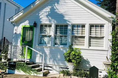 Image de The Cottage on Commerce