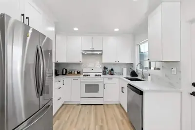 Image de Newly Renovated Beautiful & Clean 3bd 2ba Home