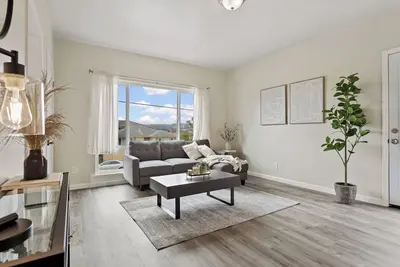 Image de Beautiful Modern Newly Renovated 3bd 2 Ba Sf Home