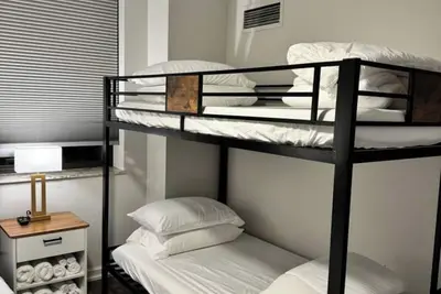 Image de Apt 1111 in Pittsburgh’s Heart with Pnc Park View