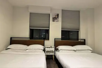 Modern Apt 1113 in Downtown Pittsburgh’s Heart