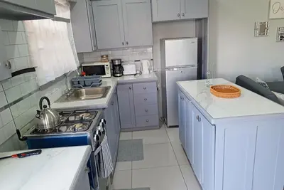 Image de Charming 2-bedroom apartment with WiFi, Ac in lovely St David's\n
