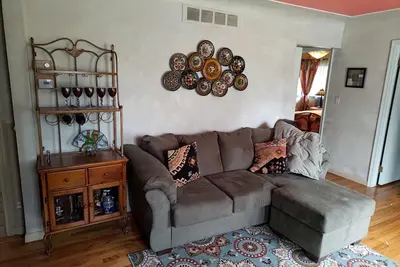 Image de Local Livonia House