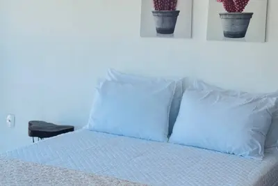 Image de Cozy 2-bedroom apartment in charming MacedĂ´nia Arraial do Cabo with WiFi